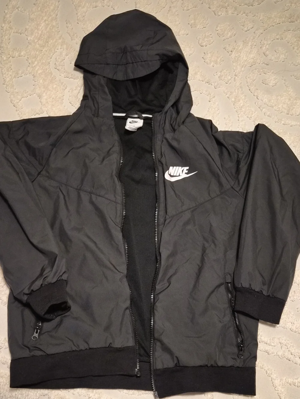 Boys Nike Full-Zip Hooded Windbreaker – Size Large – Excellent Condition